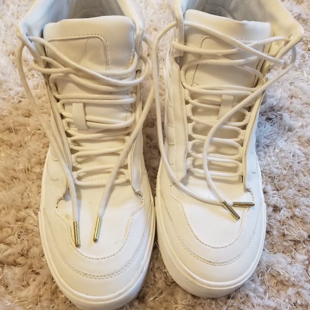 Mens all white Zara high top sneakers size 9